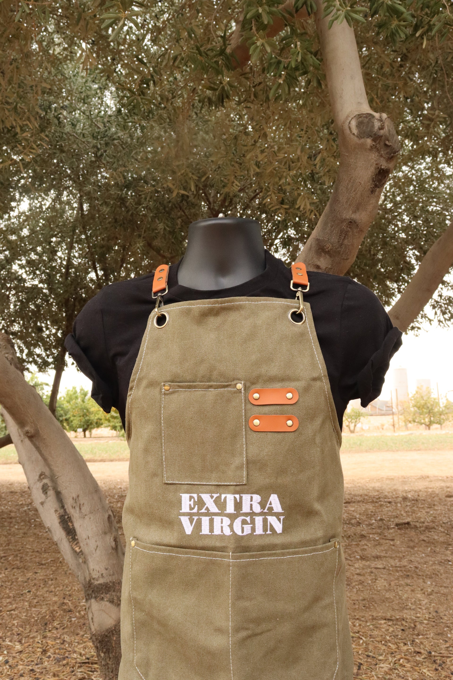 SAGE GREEN EXTRA VIRGIN EMBROIDERED APRON