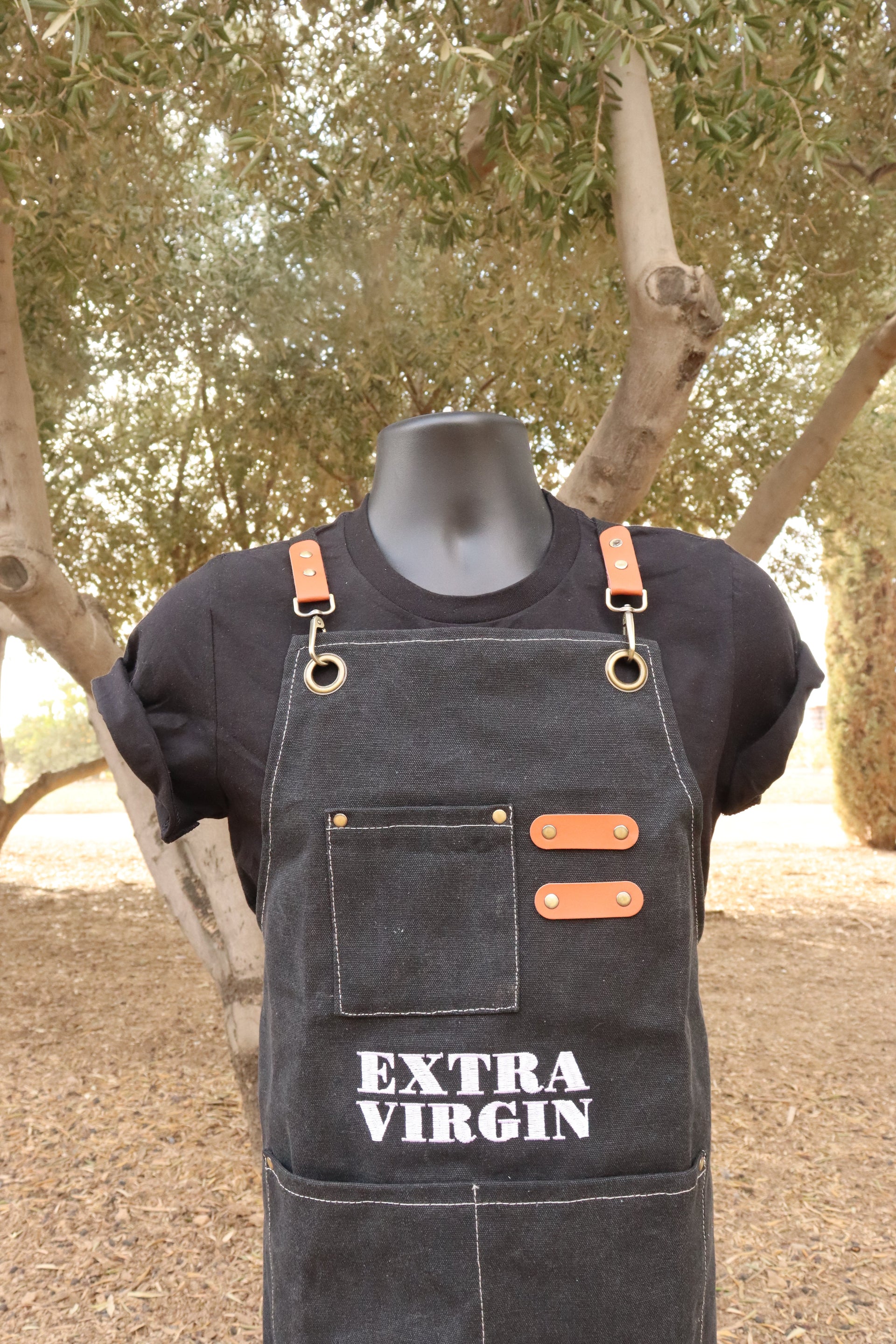BLACK EXTRA VIRGIN EMBROIDERED APRON